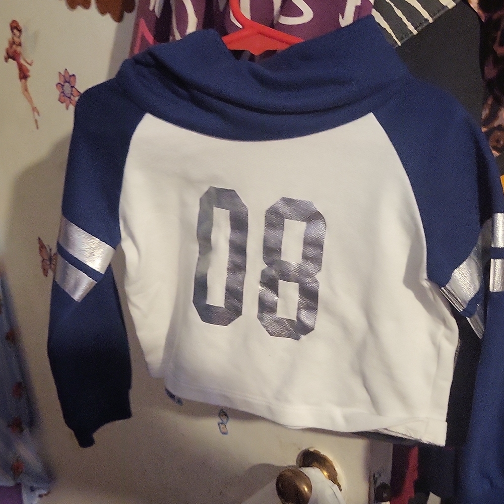Gently used long sleeve size 2T
